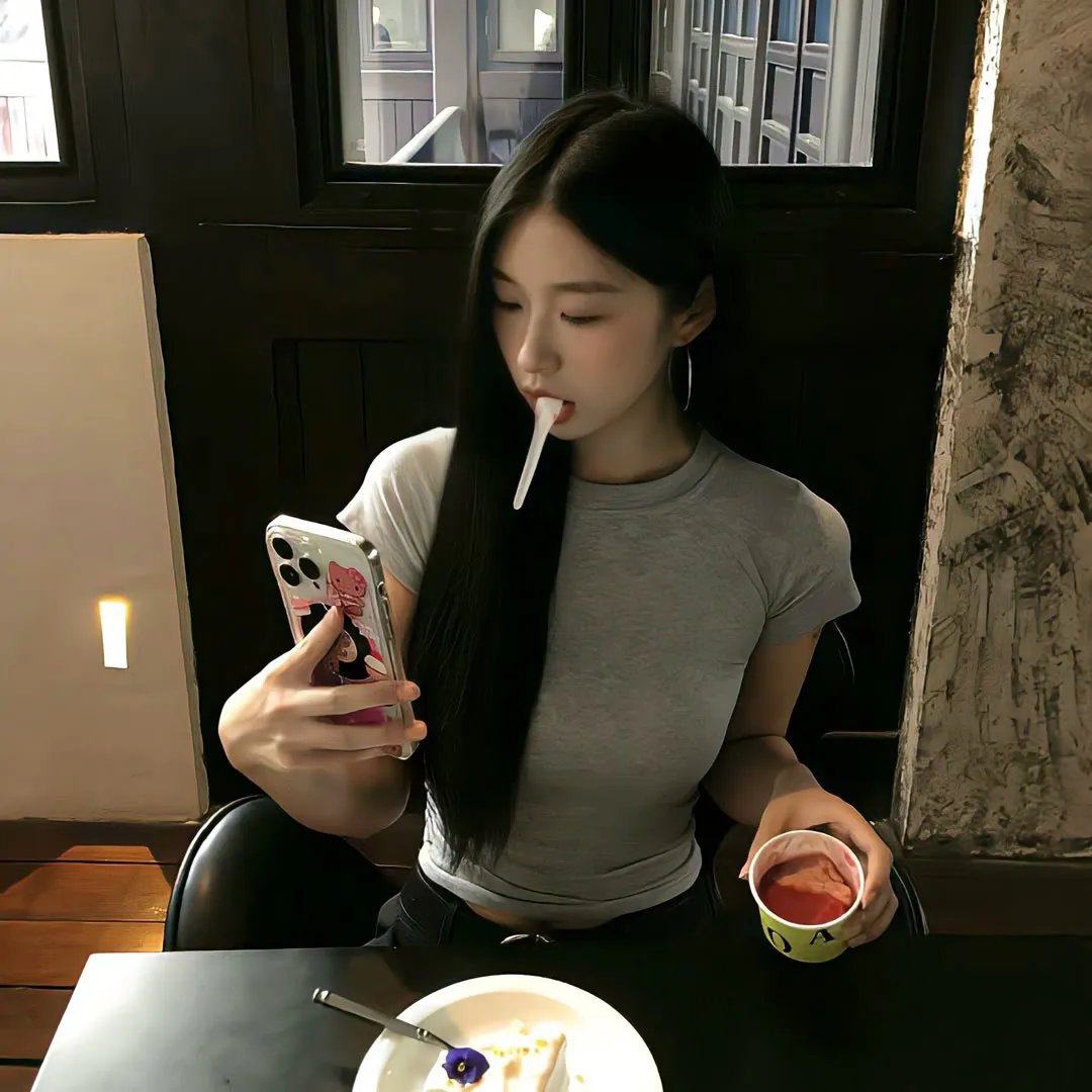 她来自台北